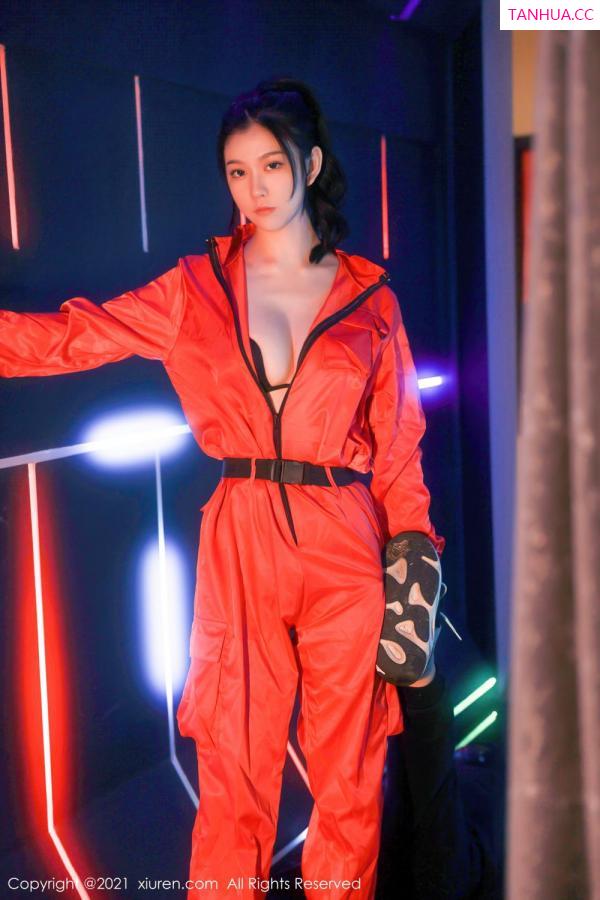 李雅柔  [XiuRen]高清写真图 2021.11.25 No.4266 李雅柔182CM第9张图片
